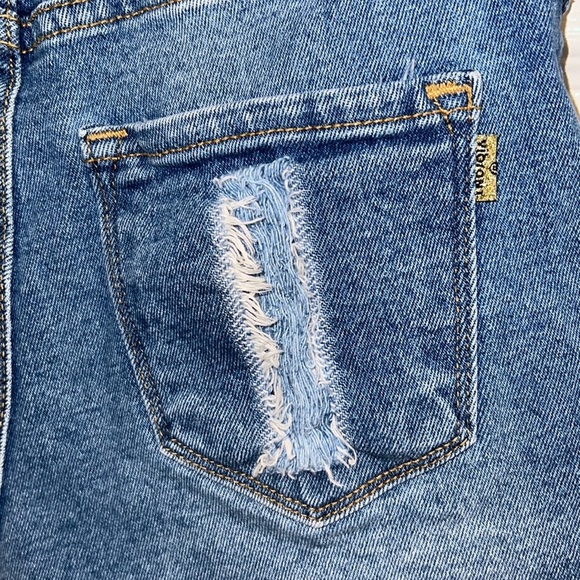 VIBRANT High-rise Denim Distressed Shorts Sz.Sm 3-5 - Picture 4 of 7